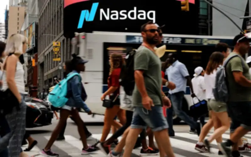 Wall Street Ditutup Bercampur, Penurunan Saham Teknologi Besar Atasi Optimisme Cip