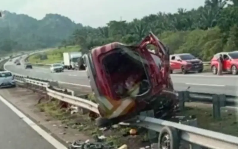 Wanita 57 tahun hilang kaki kiri selepas kereta terbabas di LPT2