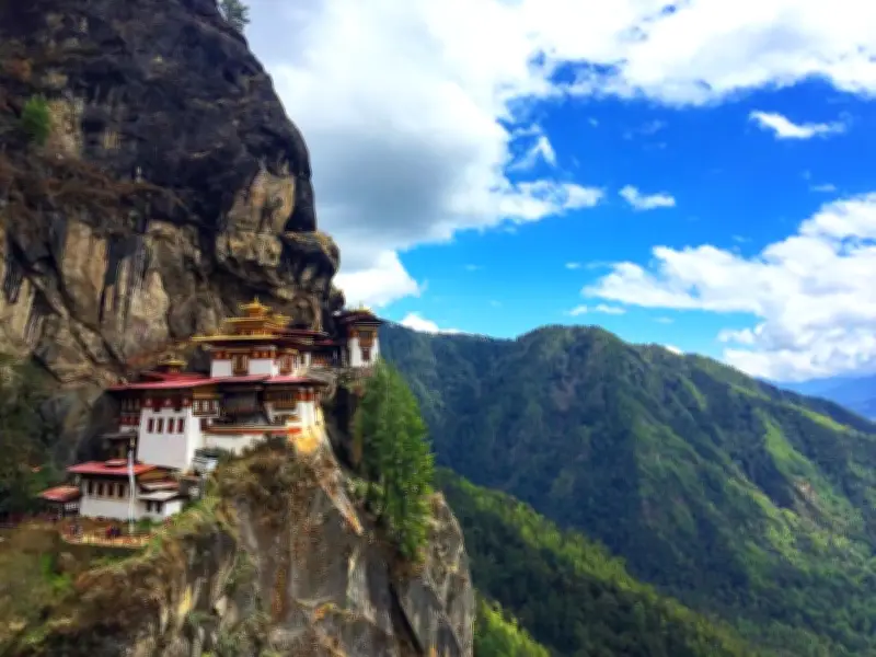 Warga Singapura maut selepas jatuh sakit semasa mendaki Biara Sarang Harimau di Bhutan