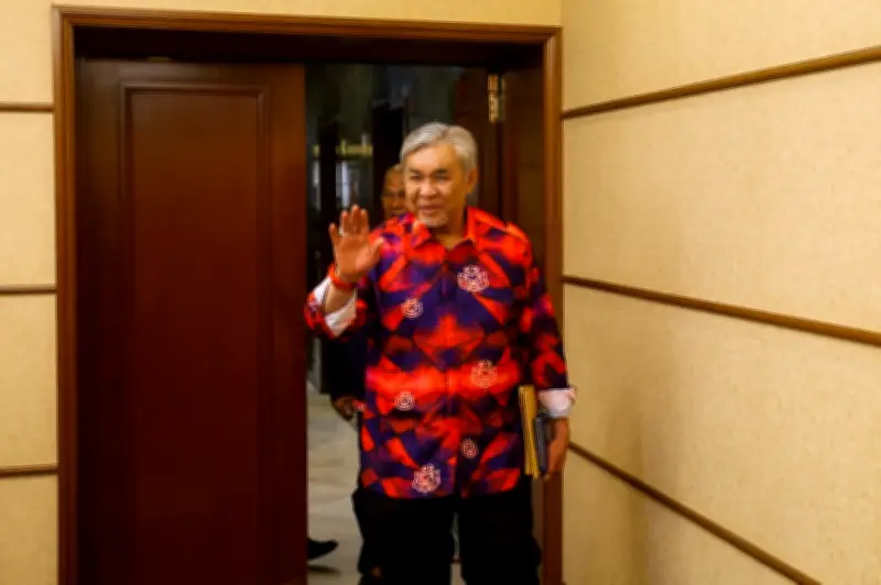 Zahid pertahankan Umno solo di Negeri Sembilan, tolak tuduhan khianat