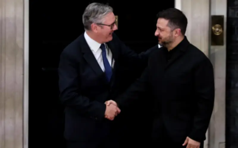Zelensky di UK bincang pertahanan selepas serangan Rusia rosakkan tapak nuklear