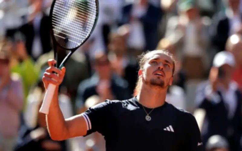 Zverev atasi Mensik, mara ke final French Open kedua