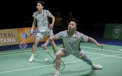 Aaron-Wooi Yik tewas kepada pasangan tuan rumah muda di Indonesia Open