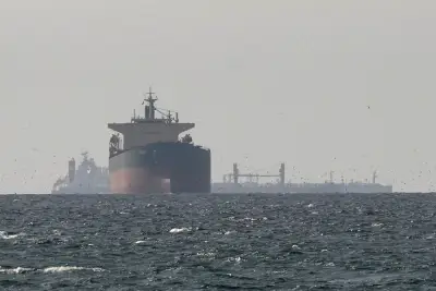 AS dan Iran hampiri perjanjian damai, tembakan baru di Selat Hormuz