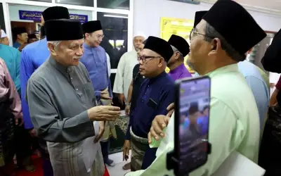 Bekas menteri undang: Pelucutan Tuanku Muhriz tak wajar tanpa sebab jelas