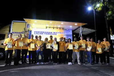 Johor: Bersama umum 15 calon, Rafizi pilih latar profesional