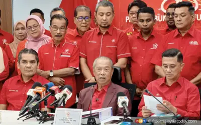 Kenyataan Muhyiddin Bersatu lawan PAS untungkan PH-BN, kata penganalisis