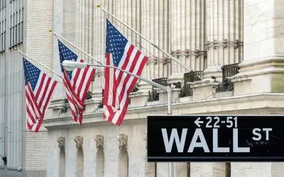 Niaga Hadapan Nasdaq dan S&P Merosot Akibat Kelemahan Semikonduktor