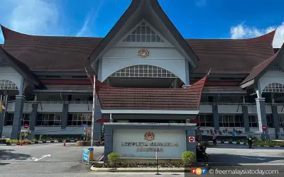 Penari bebas pertuduhan rogol remaja di hotel China