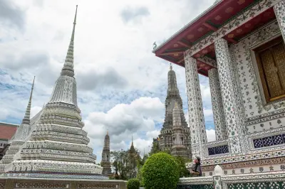 Ribuan rakyat Malaysia terus lawat selatan Thailand walaupun amaran keselamatan