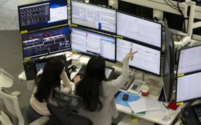 Saham Asia merosot, pasaran jangka Fed lebih agresif, minyak naik