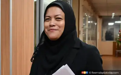 Wanita Bersatu desak BN Johor jelaskan tawaran kepada Alwiyah