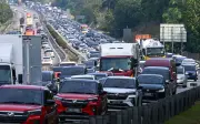 15 Juta 'Kenderaan Hantu' Malaysia: Statistik Kereta Adalah Mitos