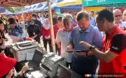 Agrobank Bantu Penjaja Pasar Tani Kembangkan Perniagaan dengan Skim Usahawan Tani