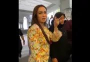 Bella Astillah tiba di Mahkamah Persekutuan, mohon doa untuk Syed Saddiq
