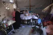 Harapan dalam Gaun: Gown Kitar Semula Bawa Detik Bahagia di Gaza