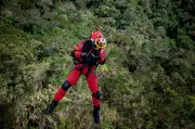 Helikopter cari pendaki hilang di Tapah hadapi cabaran angin kuat dan pokok tebal