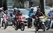 Insentif bukan 'tongkat ajaib' untuk keselamatan jalan raya, kata pakar