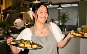 Kelab Makan Malam 'Jiran' di London Satukan Rasa dan Persahabatan
