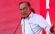 Kerajaan mesti jaga hubungan baik dengan Raja-Raja Melayu, kata Anwar