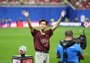 Li Xian cipta sejarah Piala Dunia sebagai pembawa bola perlawanan