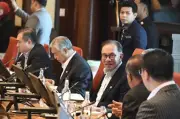 Loke balas Onn Hafiz: Presiden Umno duduk sebelah saya setiap minggu