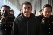 Mahkamah rampas Rolex dan barang kemas kakak ipar bekas Ketua Tentera
