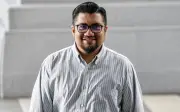 Mahkamah Tinggi batal keputusan bebas Chegubard dalam kes fitnah Agong