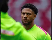 Penjaga gol Nigeria Maduka Okoye viral kerana rupa selepas perlawanan Portugal