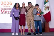 Presiden Mexico temui itik viral Merlin, maskot Piala Dunia 2026