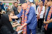 Sabah bersihkan senarai miskin tegar, 57,710 isi rumah masih miskin