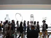 Satu dari tujuh isi rumah Singapura kini berpendapatan S$30,000 sebulan