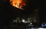 Serangan Rusia bunuh 4 di Dnipro, rosakkan pangsapuri Kyiv