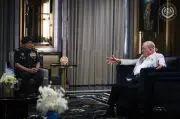 Sultan Ibrahim terima taklimat keselamatan daripada IGP