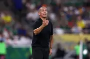 Tunisia pecat Lamouchi selepas satu perlawanan, lantik Renard
