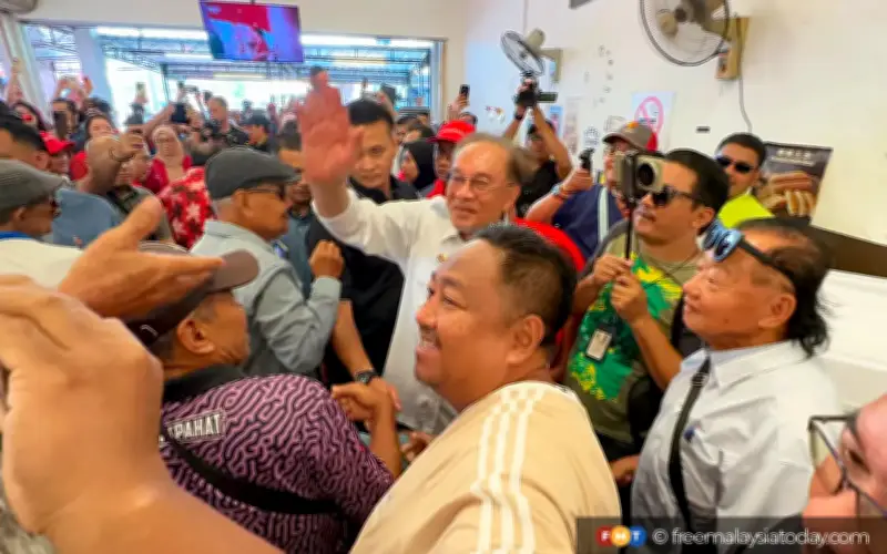 Ada parti politik tak senang kerajaan tegas tolak rasuah, kata PM
