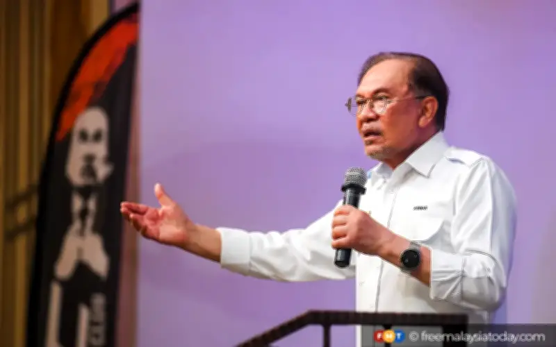Anwar dakwa kumpulan 'Bebas Najib' seret PH ke PRN Johor