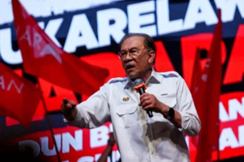 Anwar dakwa parti lawan bersatu jatuhkan beliau kerana kerajaan tegas terhadap rasuah