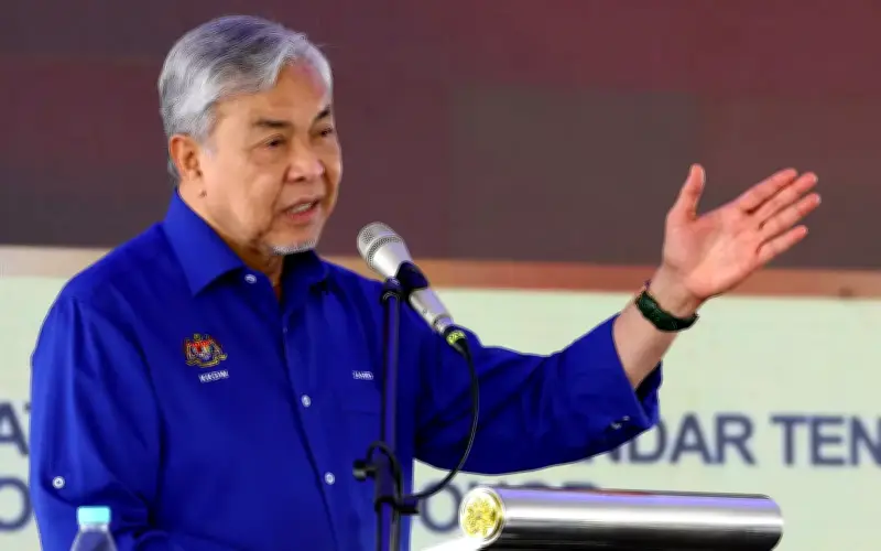 BN, PH perlu elak serangan peribadi di PRN Johor, Negeri Sembilan: Zahid