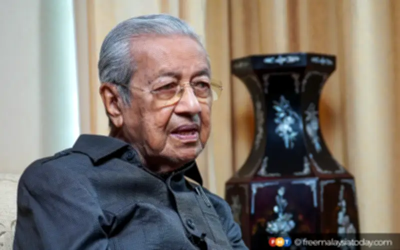 Dr M gesa undi calon Melayu selari naratif perpaduan PAS-Umno