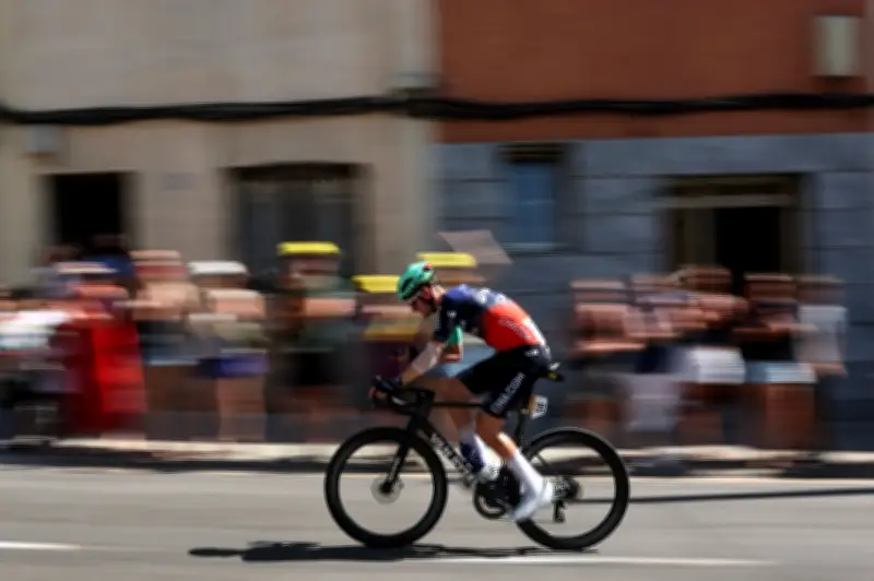 Gelombang Inggeris Landa Tour de France, Penunggang Perancis Terpaksa Beradaptasi