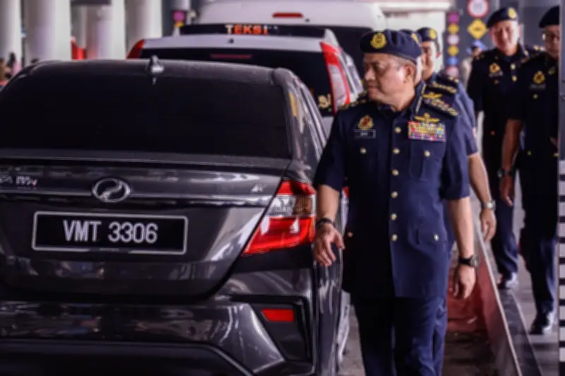 JPJ Tumpaskan Pemandu E-Hailing Curi Pelancong di KLIA, Caj sehingga RM800