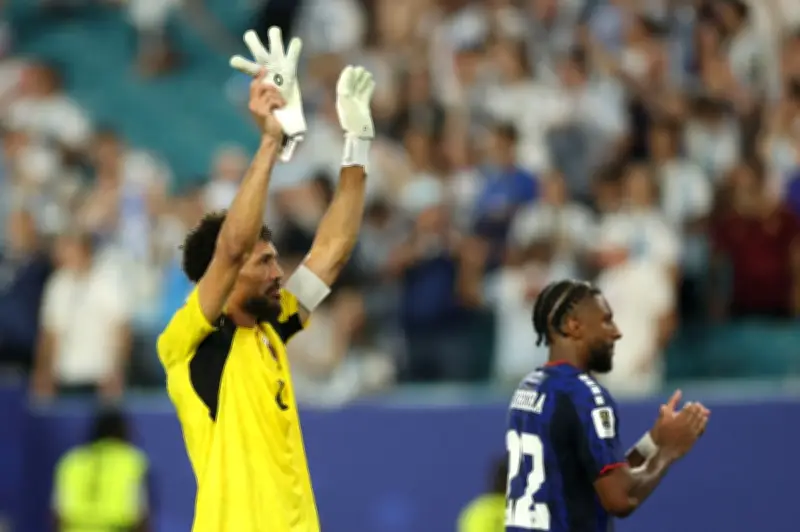 Kejutan Cape Verde, Haaland Bertopi, Ronaldo Beri Penghormatan: Detik Pusingan 32 Piala Dunia