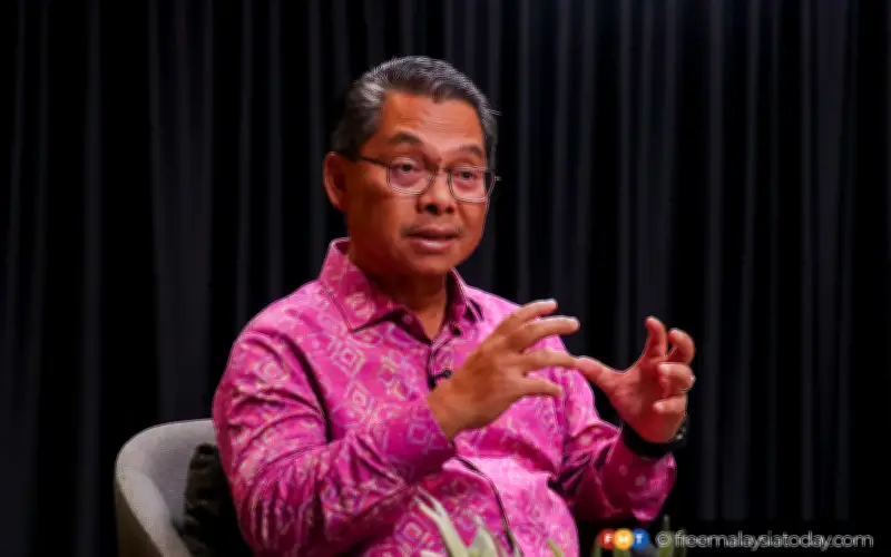 Menteri bimbang implikasi keselamatan data berperingkat jika status projek dipapar dalam talian