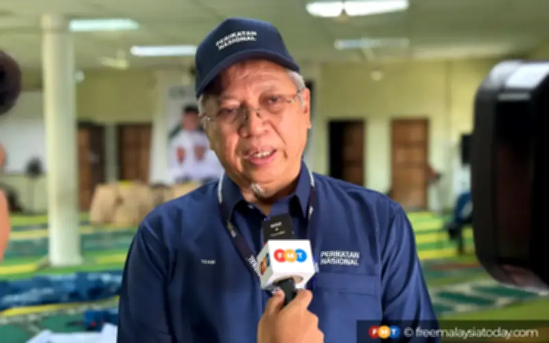 PAS kekal buka pintu kerjasama dengan Umno, kata Annuar