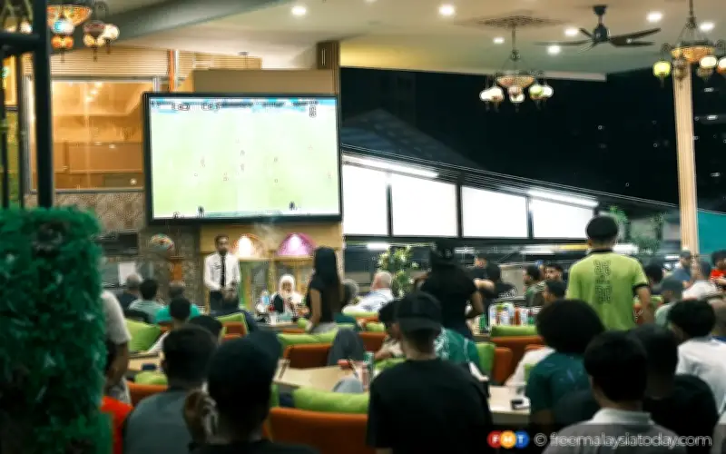 Piala Dunia di KL: Teh Tarik, Roti Canai, dan Suasana yang Tak Tertandingi