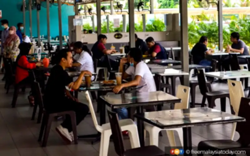 Pusat Pemikir Kesihatan Gesa Air Minum Percuma Diwajibkan di Premis Makanan