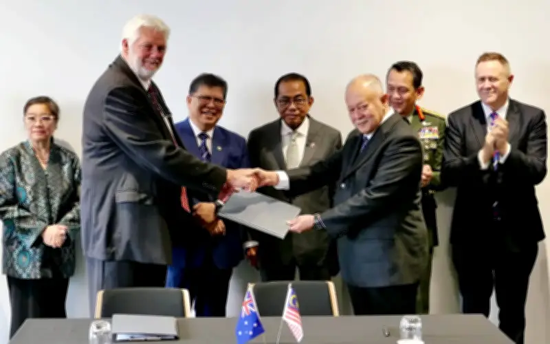 Weststar dan RTI Australia meterai perjanjian tingkat keselamatan negara
