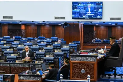 Dewan Rakyat Lulus Rang Undang-Undang Jenayah Siber, Zahid Kata 'Game Changer'