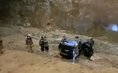 Lima warganegara China cedera kereta ikut aplikasi navigasi jatuh gaung di Machang